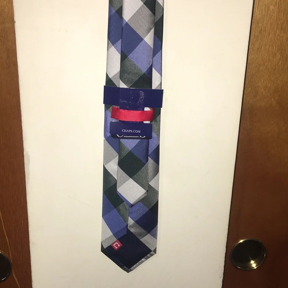 🌎NWT Chaps Checkered Tie
